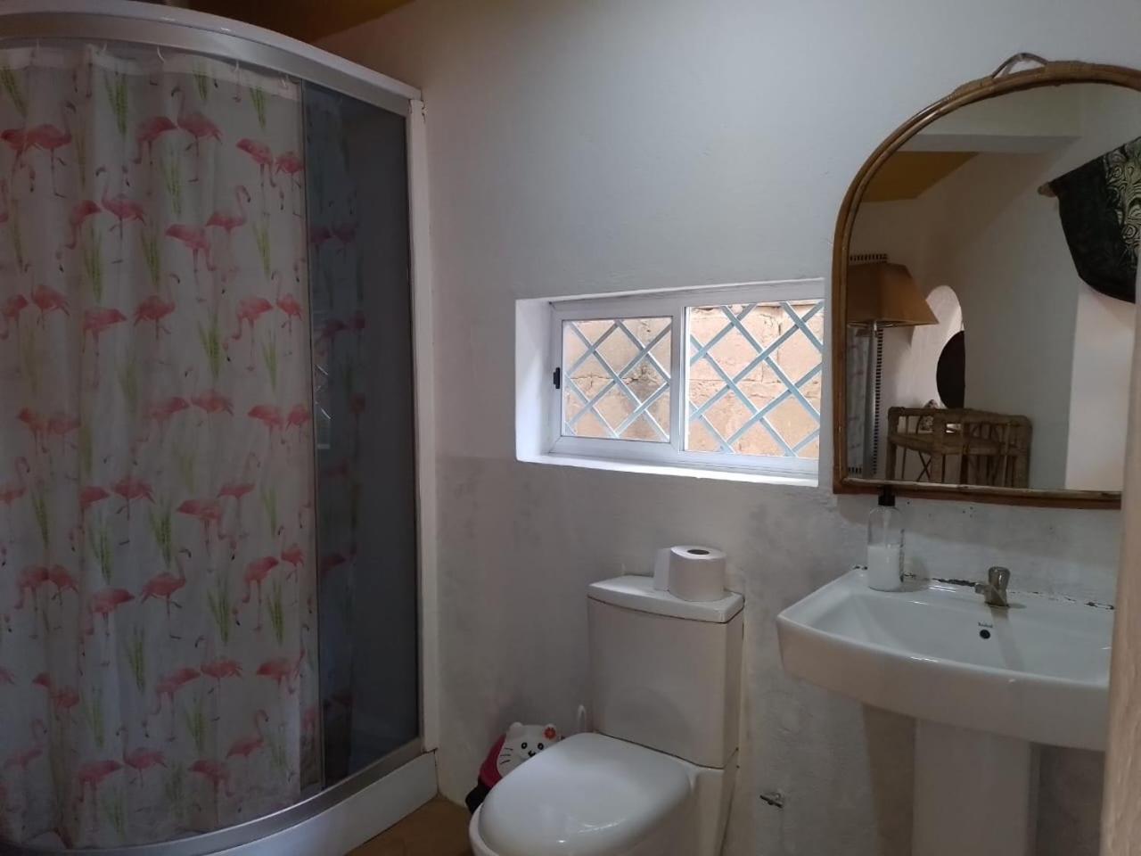 Kokrobite Gardens Restaurant And Guest House Екстер'єр фото